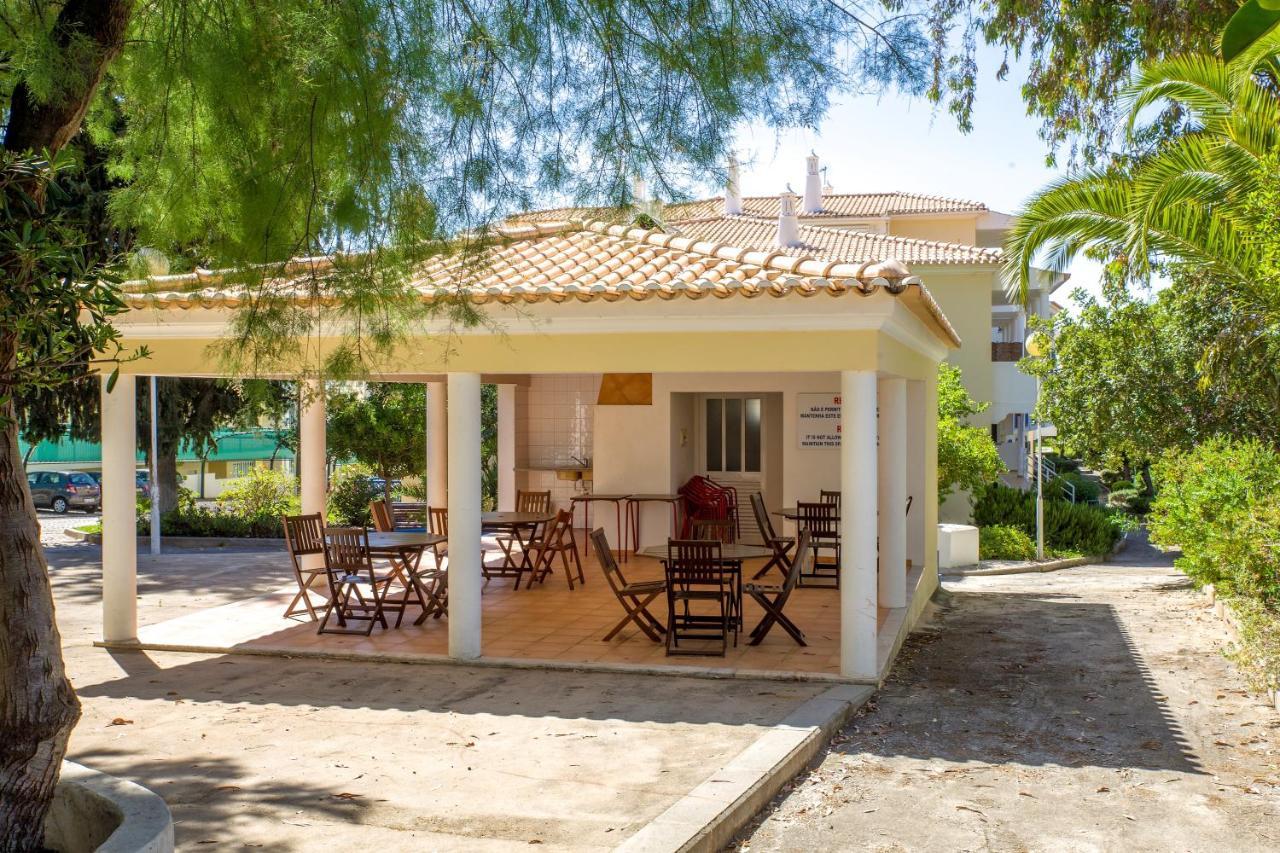 Alfeli-Ap Apartment Olhos de Agua  Luaran gambar