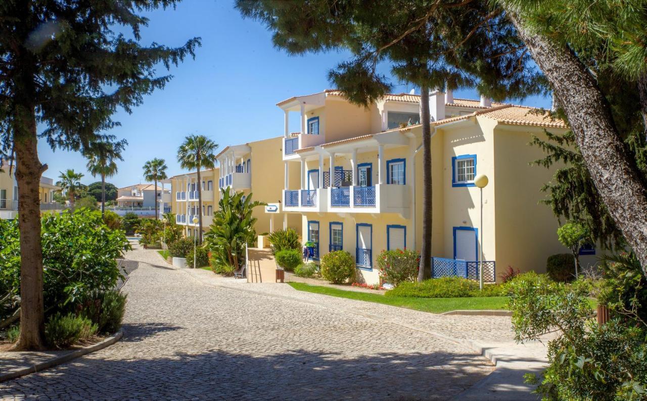 Alfeli-Ap Apartment Olhos de Agua  Luaran gambar